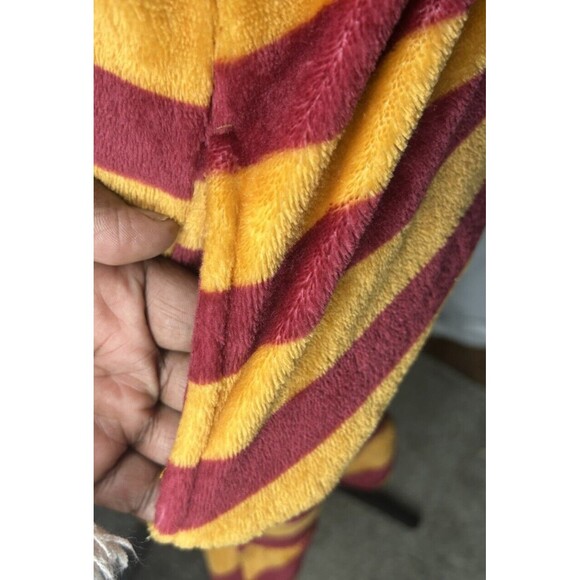 Harry Potter Gryffindor Striped Hooded Plush Fleece Robe Juniors XL (14) - Picture 9 of 10